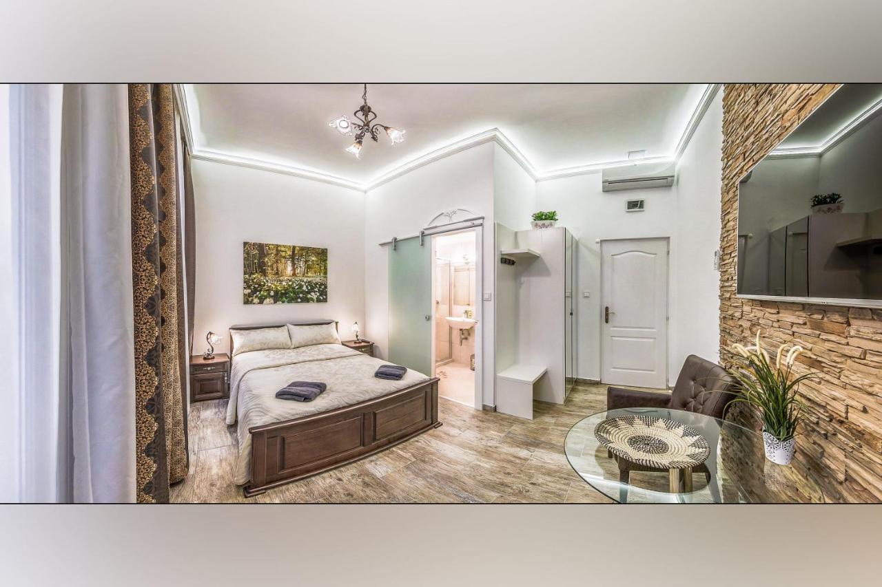 Platanus Guesthouse Boedapest Buitenkant foto