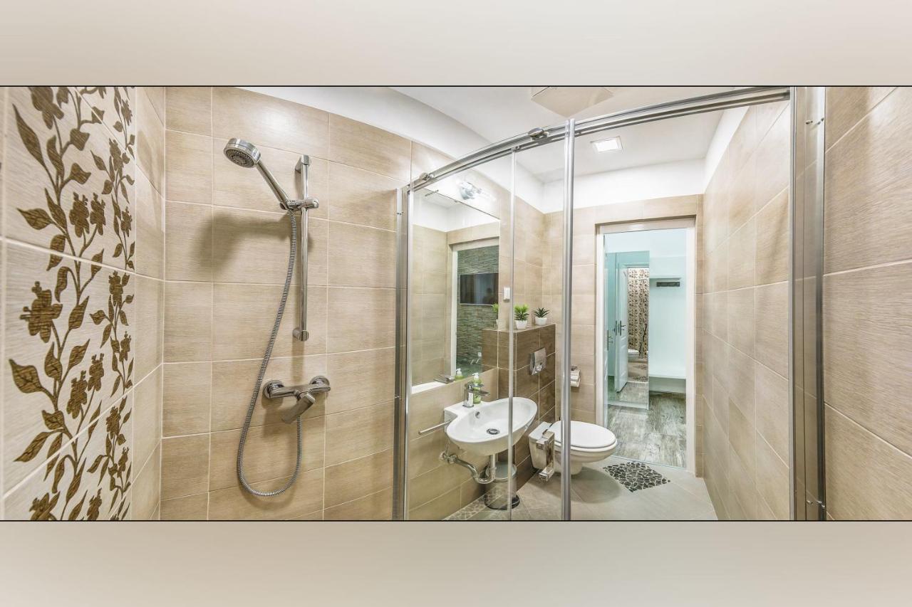 Platanus Guesthouse Boedapest Buitenkant foto